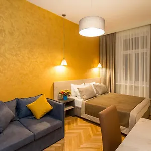 Apartment Luxury 3 Bedroom By Freedom Square City Center, Tbilisi