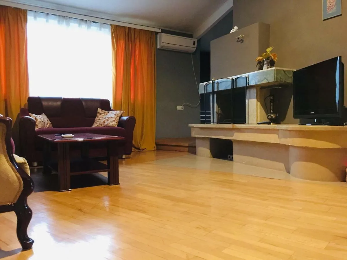 Apartment On Freedom Square Tbilisi